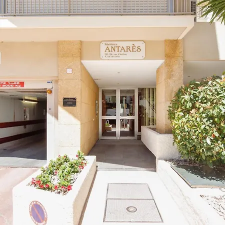 Antares S Yourhosthelper Apartment
